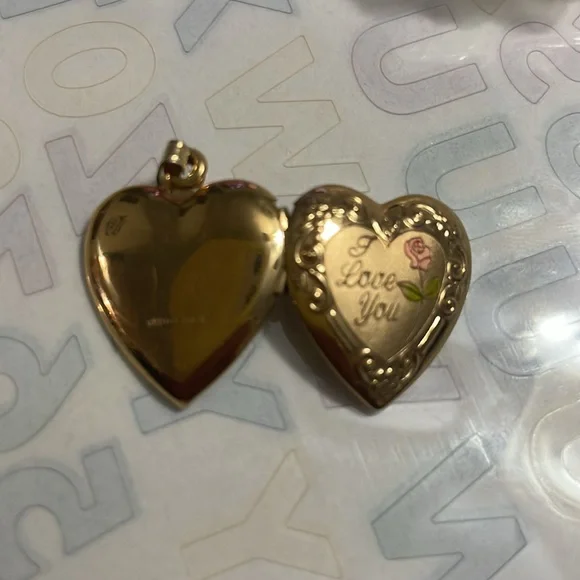I Love you 14k gold filled locket pendant. - Picture 6 of 9